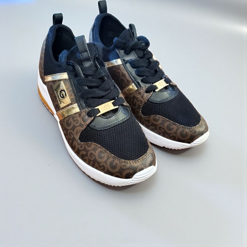 Guess Women's GBG Los Angeles Vercent Sneakers Shoes Size 7